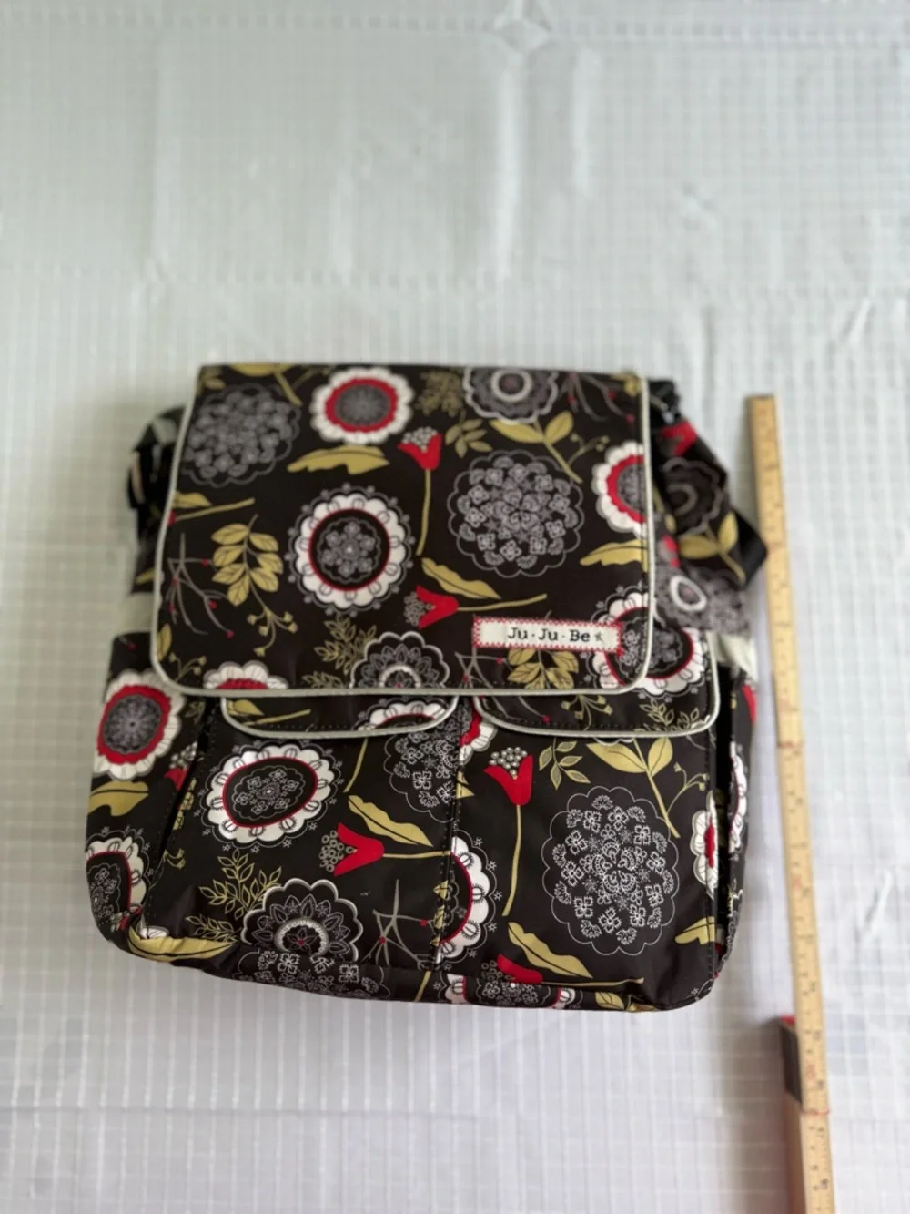 Ju-Ju-Be Messenger Diaper Bag Floral Brown/Red/Beige with Changing Pad